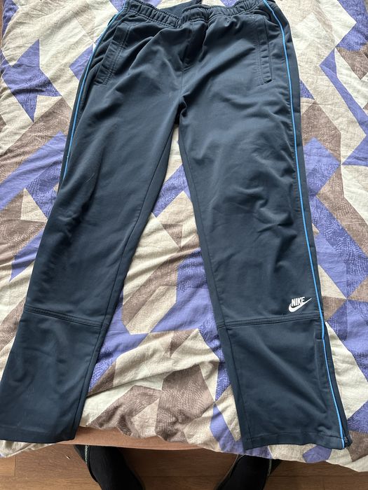 Продавам анцузи, ветровка и суитчъри и други