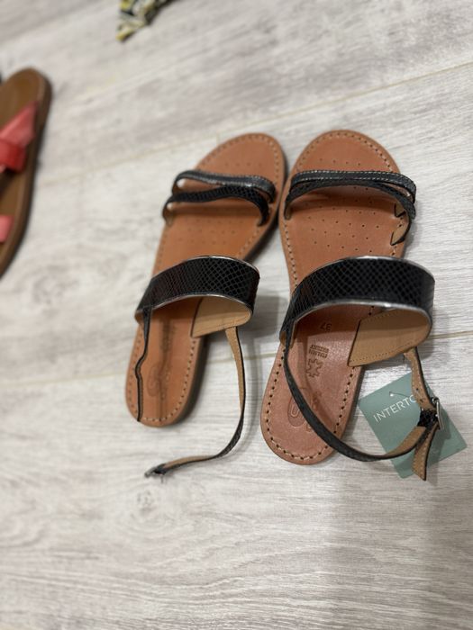 Летние босоножки Geox