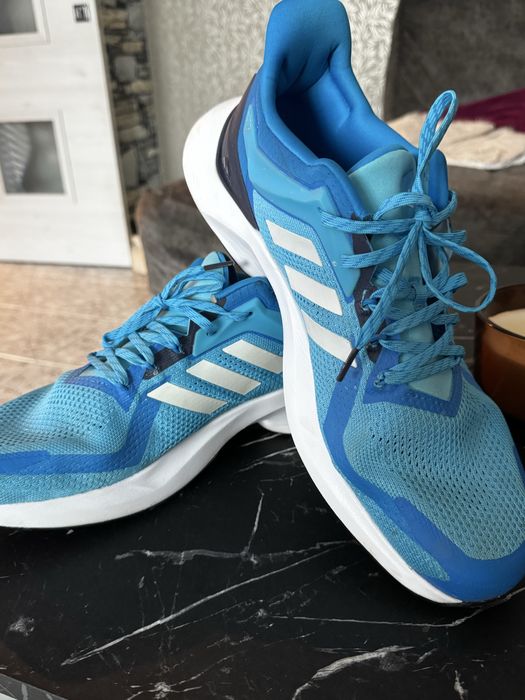 Маратонки Adidas