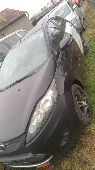 Dezmembrez Ford Fiesta 6 1.4 Diesel