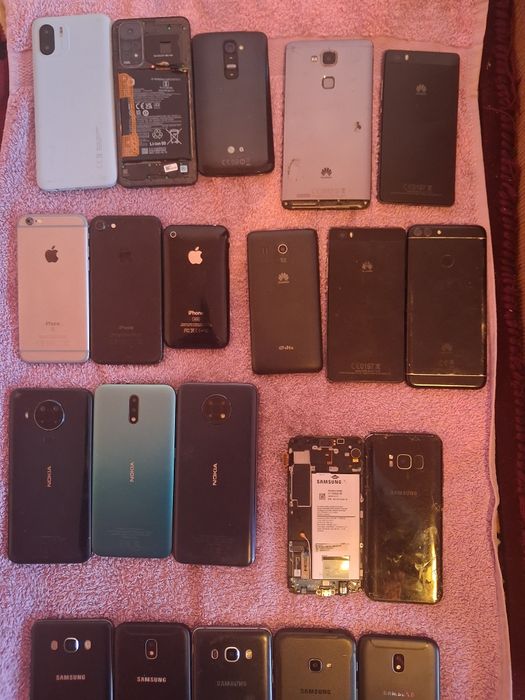 Lot telefoane pt placi