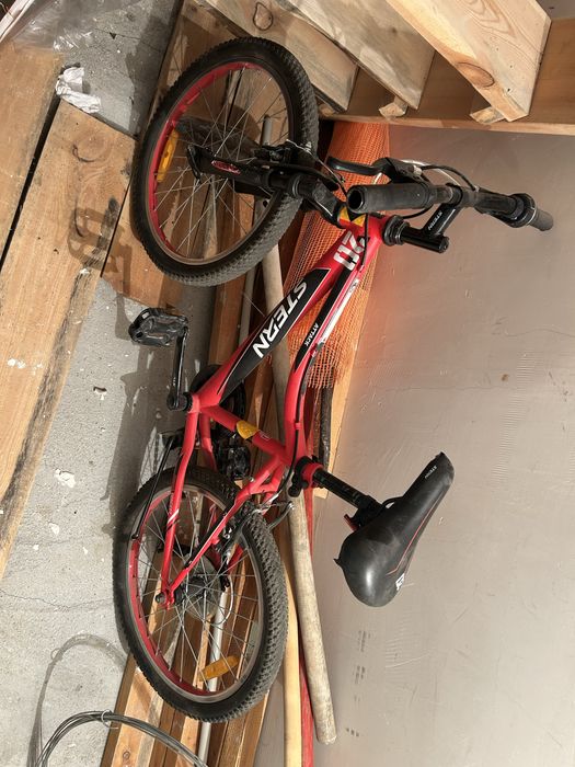 подростковый велосипед марки Stern с колесами диаметром 20 дюймов