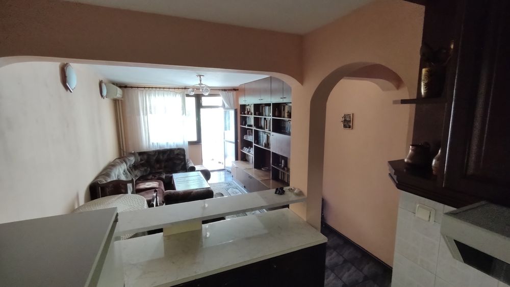 Продава се Тристаен апартамент в Велико Търново, Бузлуджа - 78 кв.м за 1475 €/кв.м - Снимка #1