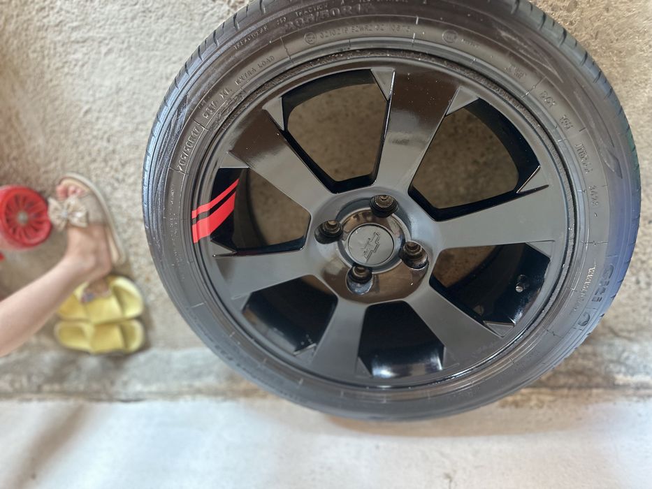 Gentra diska balon R17 4x114 redlain