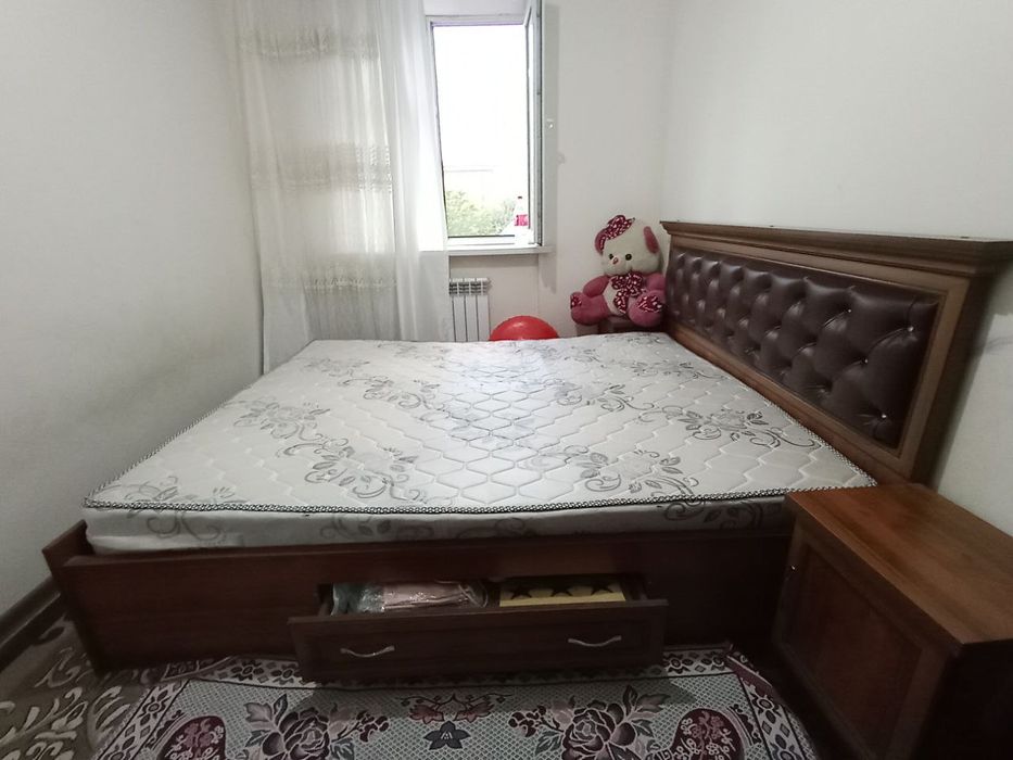 Узунлиги 2.20. кенглиги 1.80