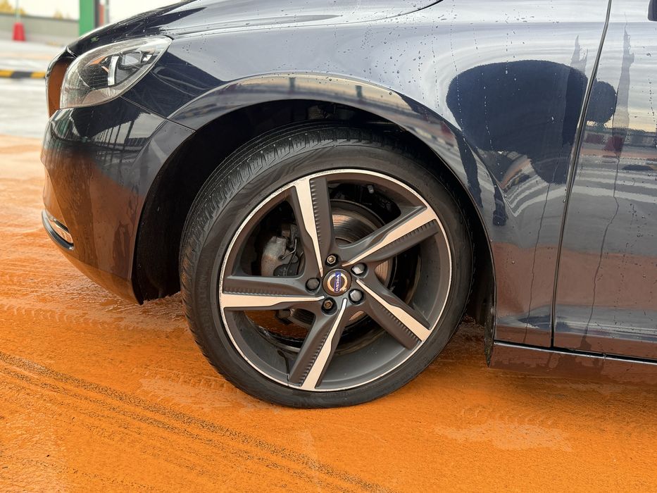 VOLVO V40 2016 , 2.0 120CP/NAVI/LED/JANTE/GARANTIE 1 AN / Rate avans 0