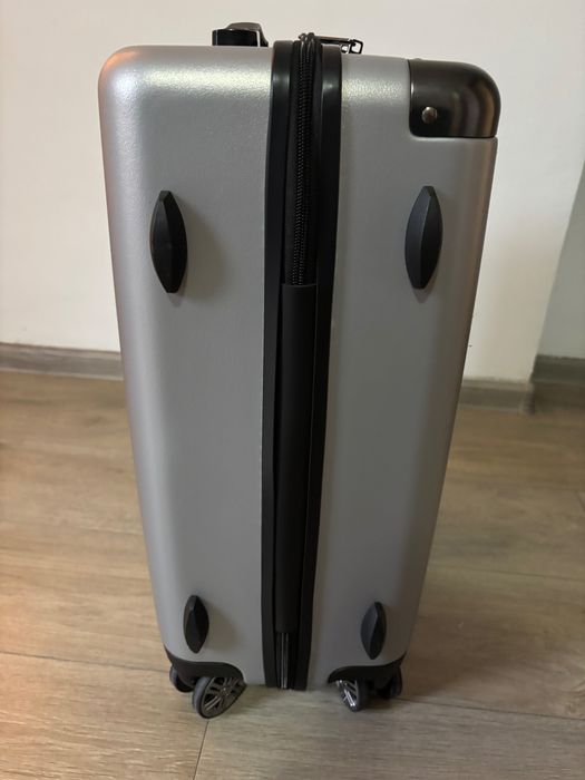 Луксозен малък куфар с колелца - CERRUTI 1881 NTT516B