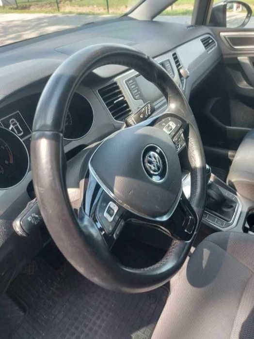 Dezmembrez Vw Sportsvan 1.6 Tdi CXXA 90 cai 5 trepte manual 118.000 km