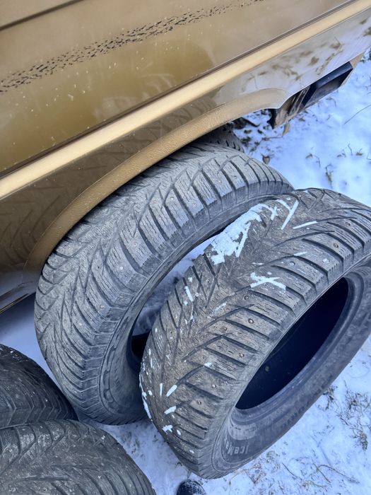 Шипованая 235/70/16 в нормальном состоянии