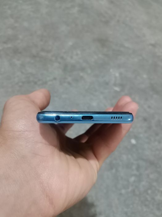 Samsung A 52 holati ideal, hamma joyi radnoy, usto kurmagan.