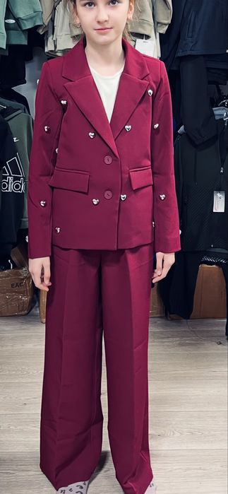 Продам брючный костюм