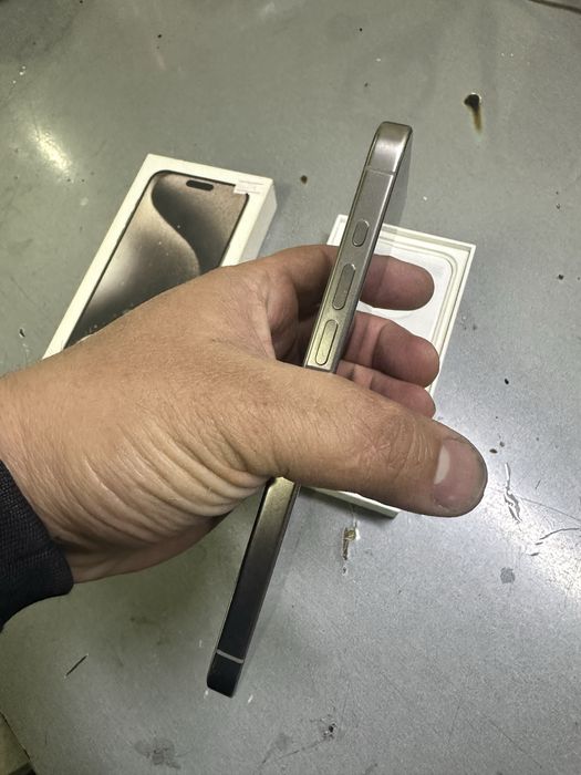 Iphone 15 pro max 256  LLA Sotiladi