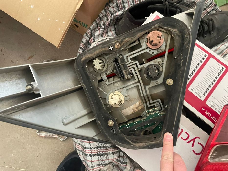 Задние фонари w220