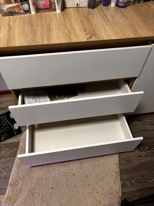 Комод для вещей с ящиками