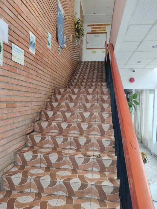 Vand spatiu comercial