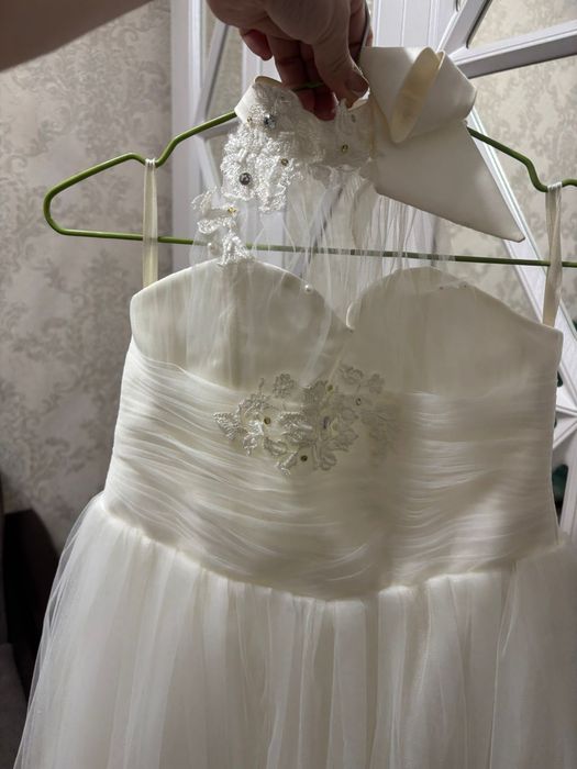 Продам шикарное платье