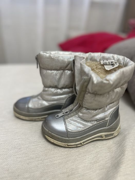 Детская обувь и  одежда