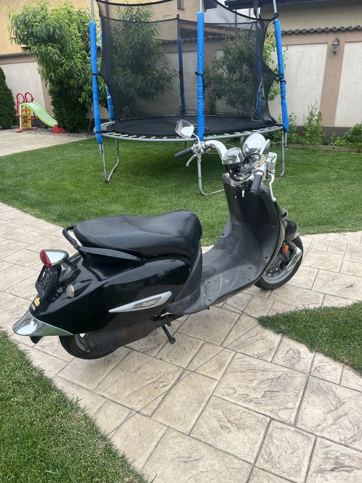 Aprilia mojito, 49 cc, anul2006, este adusa din Olanda.