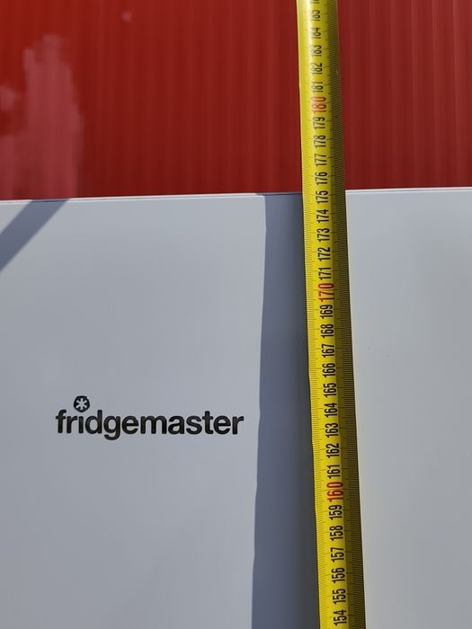 Хладилник с фризер FRIDGEMASTER