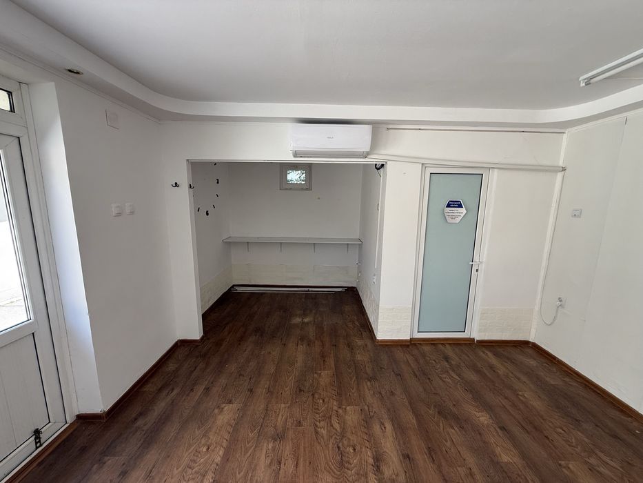 Spatiu comercial in TG. BUJOR