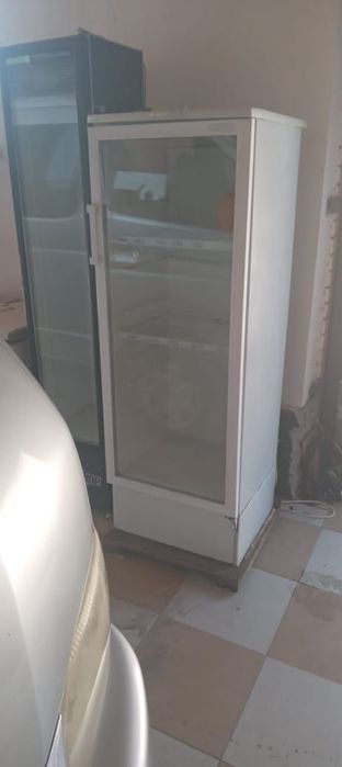 пролается холодилник