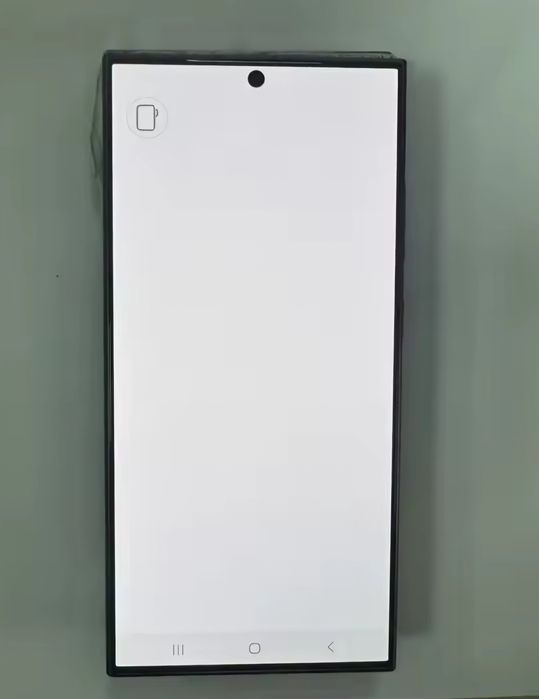Оригинален дисплей за Samsung Galaxy S24 Ultra (Без рамка) – Перфектен!