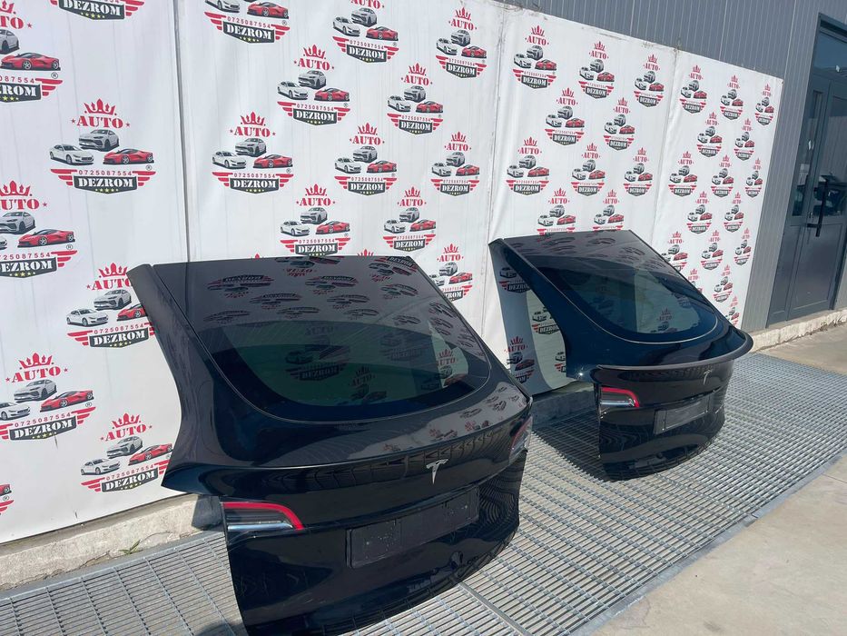Haion cu luneta NOU 1493410-E0-A Tesla Model Y (5YJY)