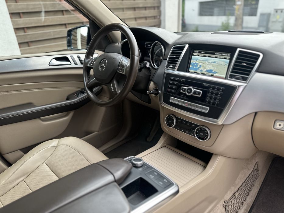 Mercedes Benz ML350cdi bluetec  •AMG•/Euro6/2014/Proprietar
