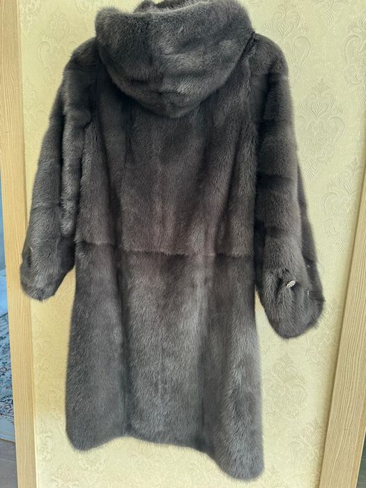 Продам норковую шубу