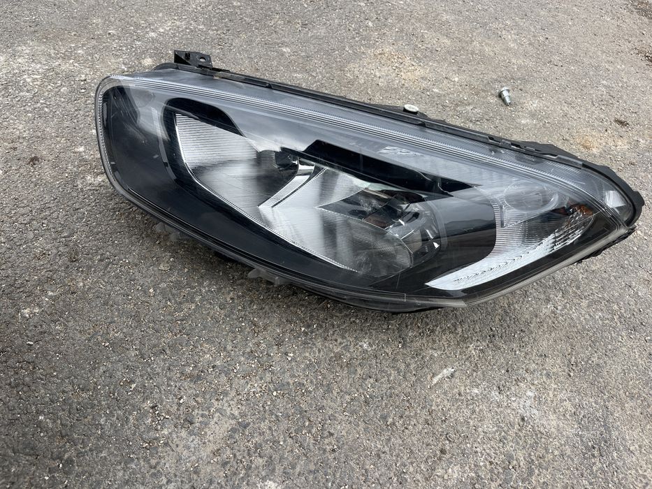 2 броя ляв фар Ford Tourneo Courier 2017-2021