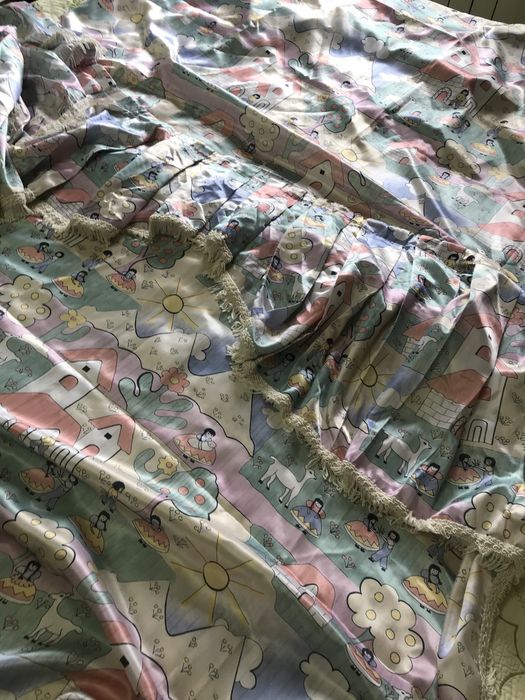 Комплект :   Шторы для детской. + покрывало