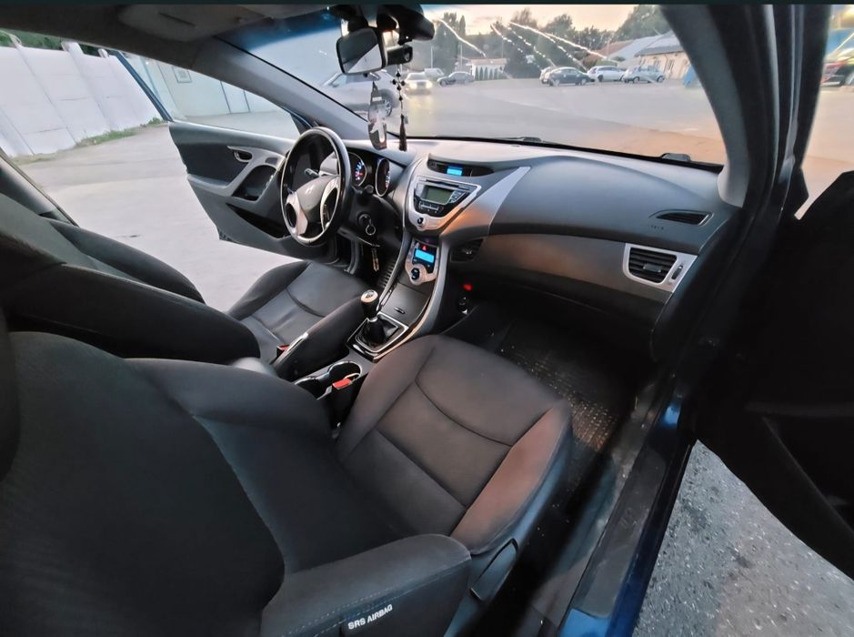 HYUNDAI Elantra 2011 — imagine 5