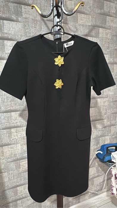Чёрное платье и Чёрная блузка