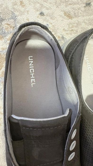 Продам ботинки на мальчика