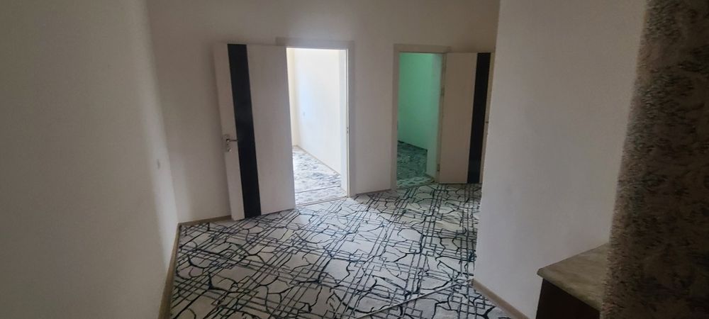 Kosmos domlaridan 3 XONALI kvartira sotiladi 2-etaj 38500 y.e.