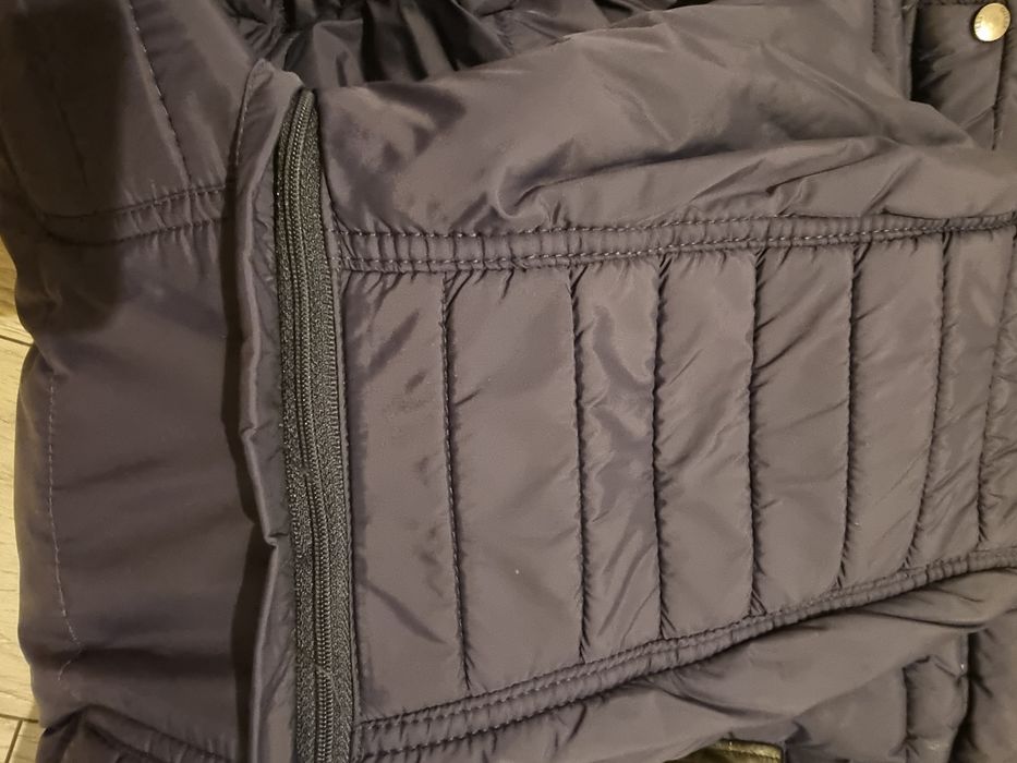 Geaca lunga Guess cu Gluga