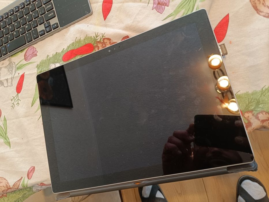 Microsoft surface 3 pro i5, 8gb, 256ssd