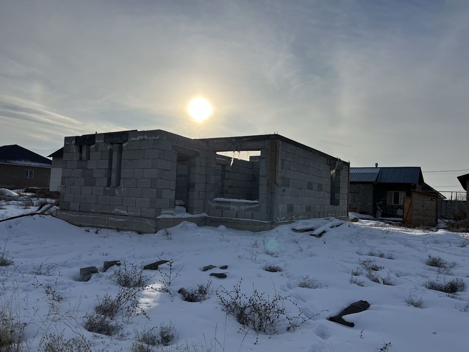 Продам дом недостроенный