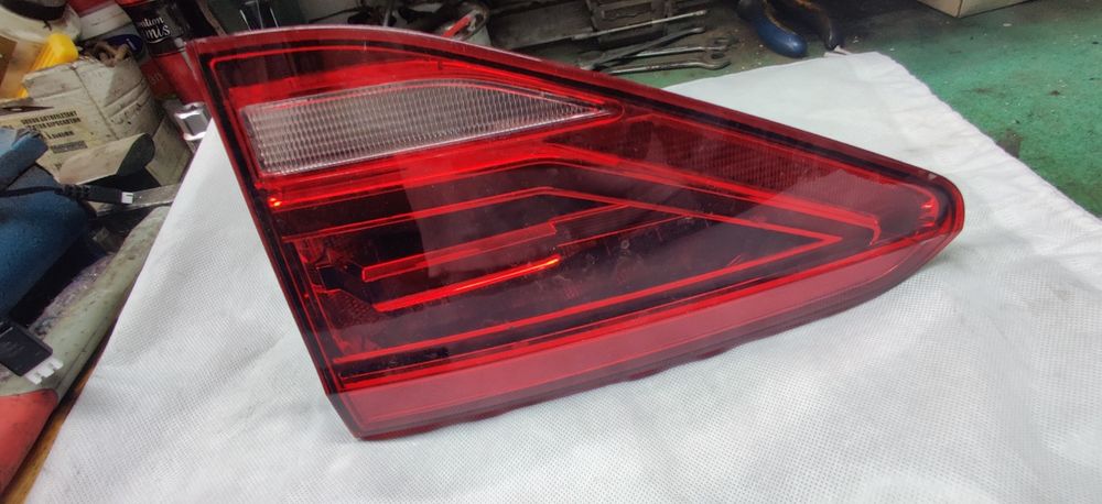 Lampa spate stanga VW Touran 5T 2015 2020 originala Valeo cod 5TA94530