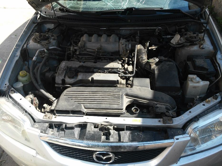 Продавам Мазда323ф бензин на части