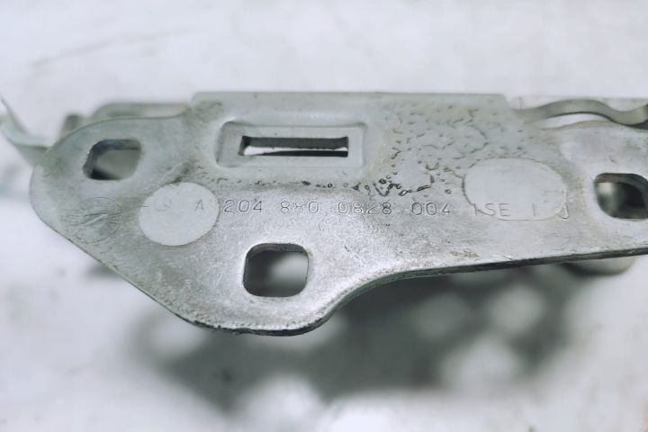 Balama capota a2048800828004 Mercedes-Benz C-Class W204/S204  [din 2007 pana  2012] seria