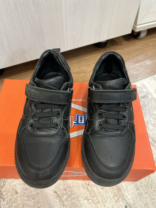 Школьная обувь