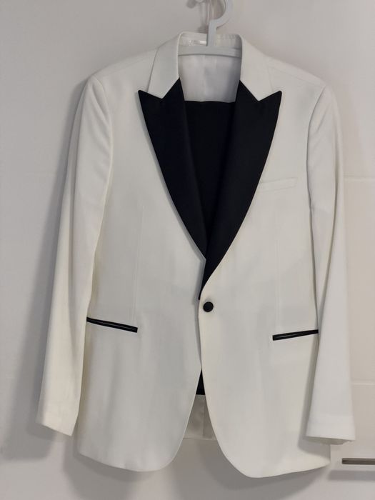 Costum nuntă mire