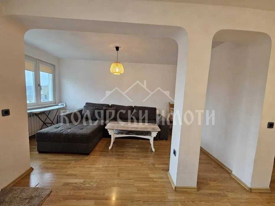 Дава се под наем Двустаен апартамент в Велико Търново, Център - 72 кв.м за 398.82 € - Снимка #3