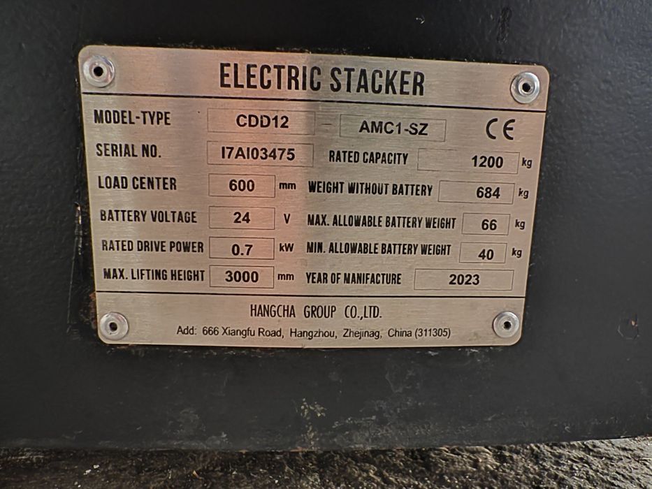 електрически стакер-Osaka