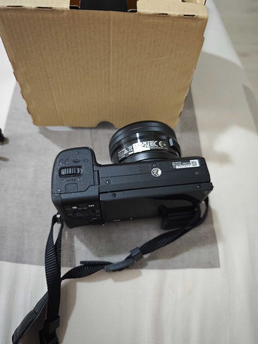 Sony A6400 + обектив Sony SEL 16-50mm f/3.5-5.6 PZ, 137 кадъра