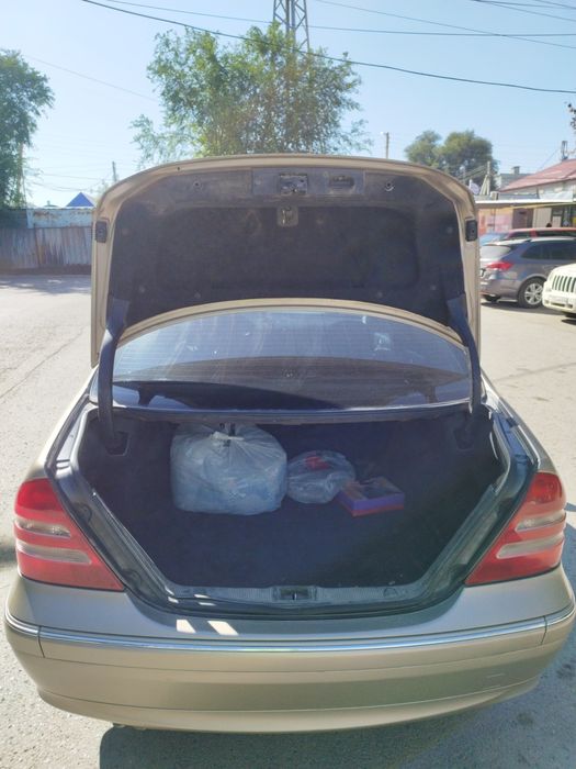 Продам Мерседес w203 c180 1.8 Kompressor