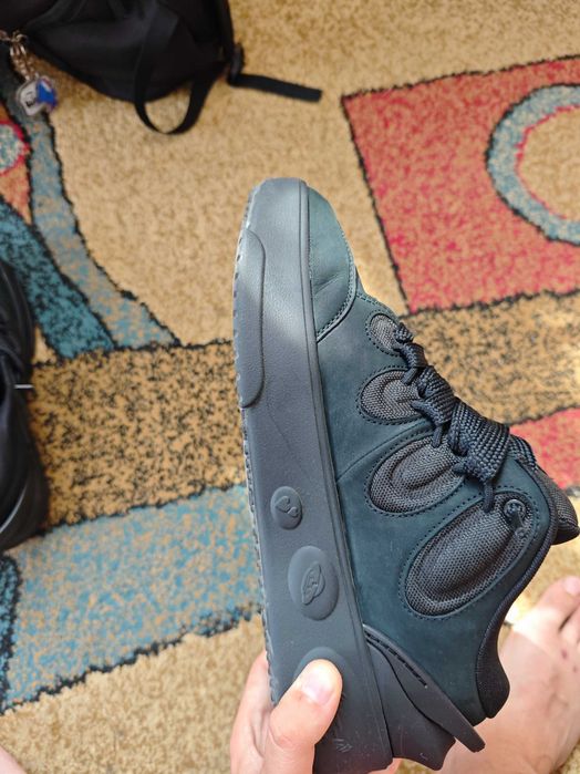 Vând Puma lamelo black