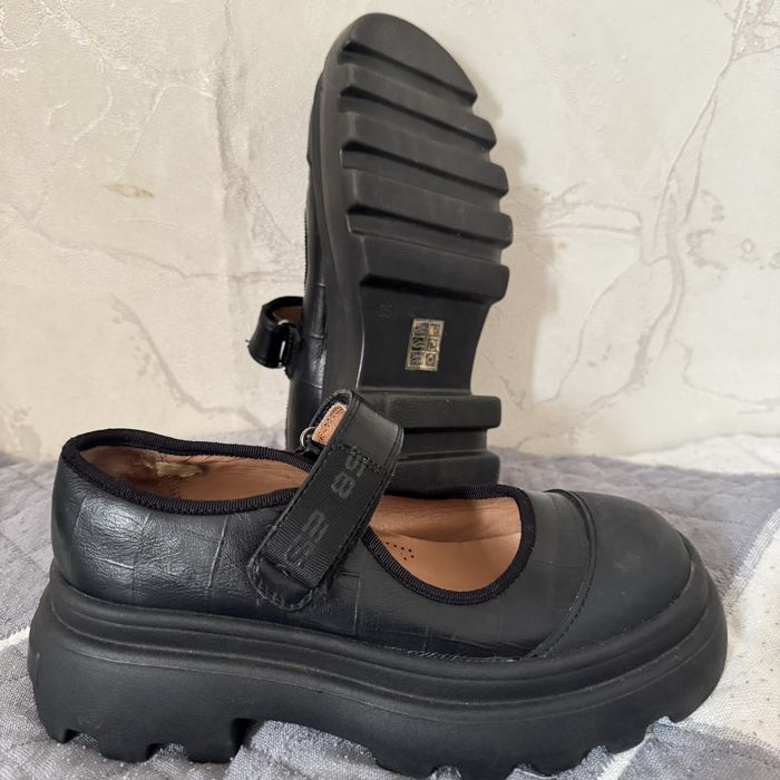 Школьные туфли для девочки