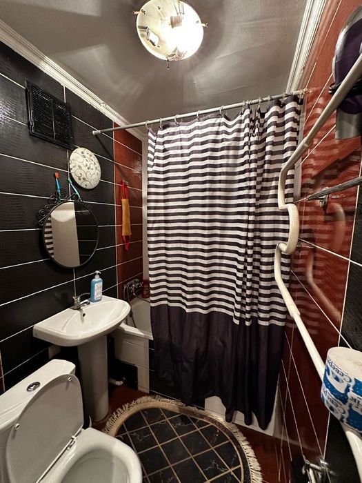 Сдам 2х посуточно Kaspi Red.